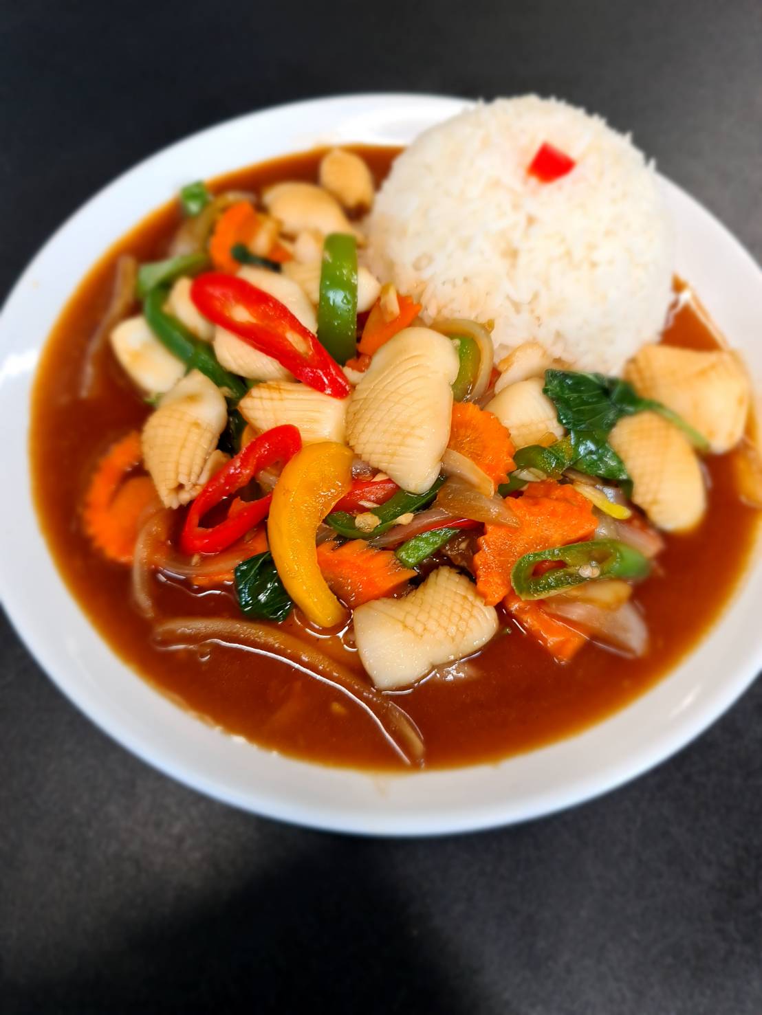 Calamars sauté au basilic Thaï